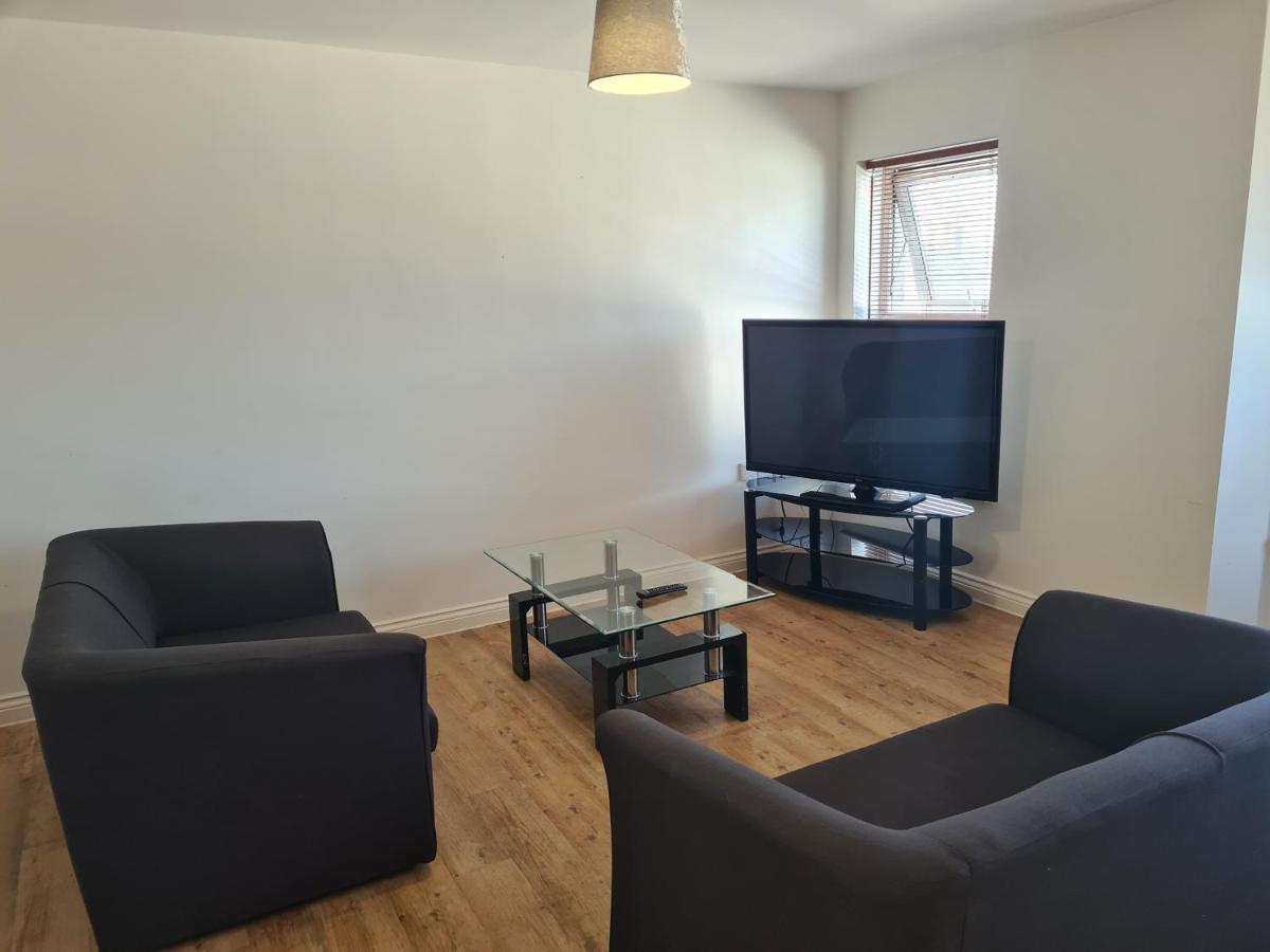 Yarmouth Apartments, Street Permit Parking, Close To Everything, Beach, Pier, Free Wifi Грейт-Ярмут Экстерьер фото