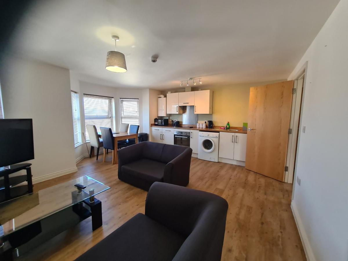 Yarmouth Apartments, Street Permit Parking, Close To Everything, Beach, Pier, Free Wifi Грейт-Ярмут Экстерьер фото
