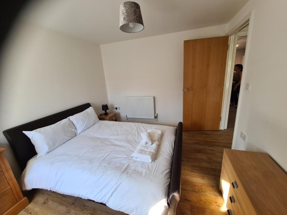 Yarmouth Apartments, Street Permit Parking, Close To Everything, Beach, Pier, Free Wifi Грейт-Ярмут Экстерьер фото