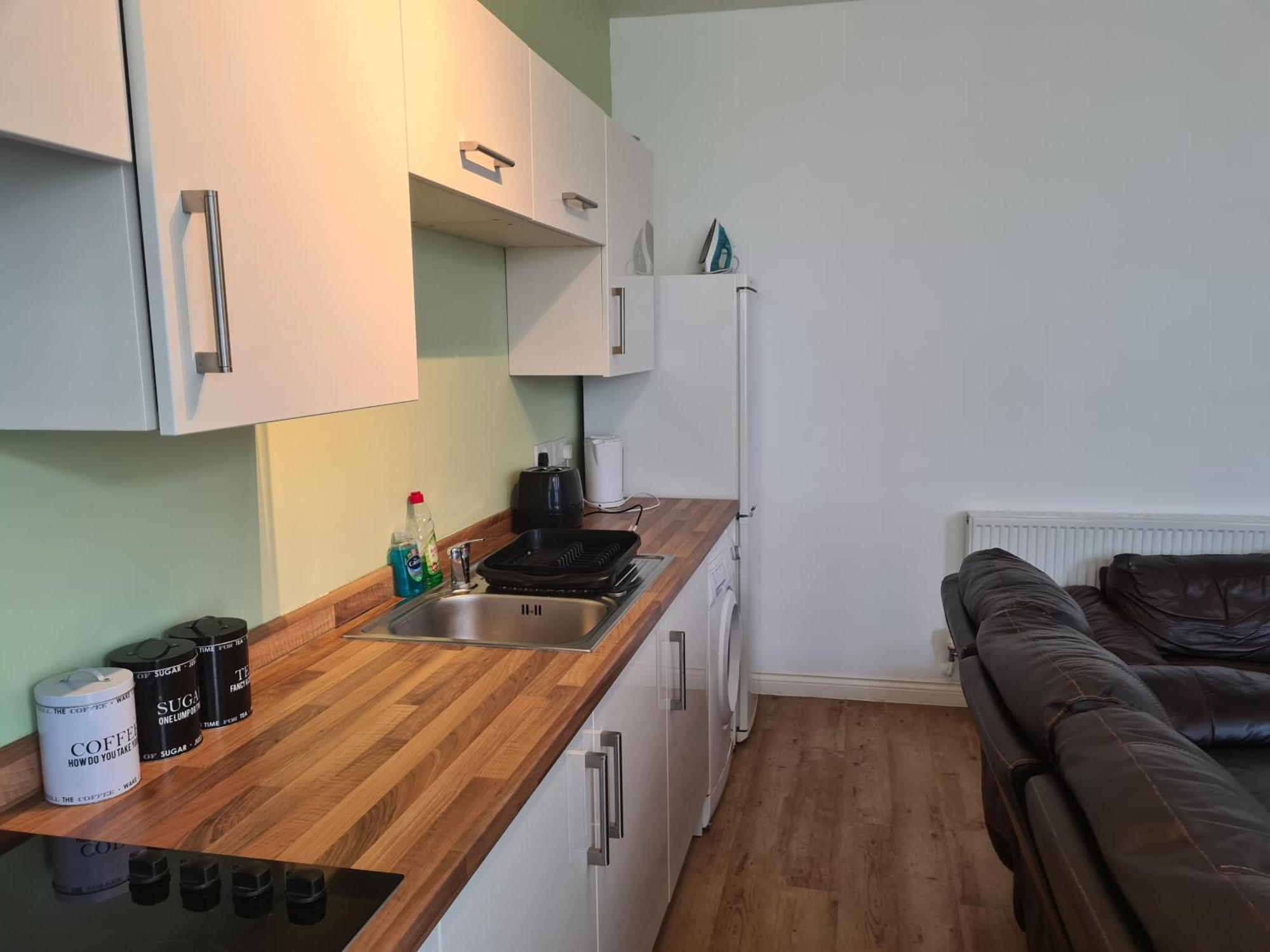 Yarmouth Apartments, Street Permit Parking, Close To Everything, Beach, Pier, Free Wifi Грейт-Ярмут Номер фото
