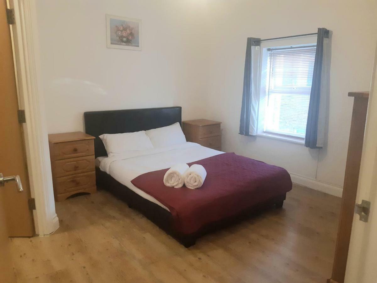 Yarmouth Apartments, Street Permit Parking, Close To Everything, Beach, Pier, Free Wifi Грейт-Ярмут Экстерьер фото