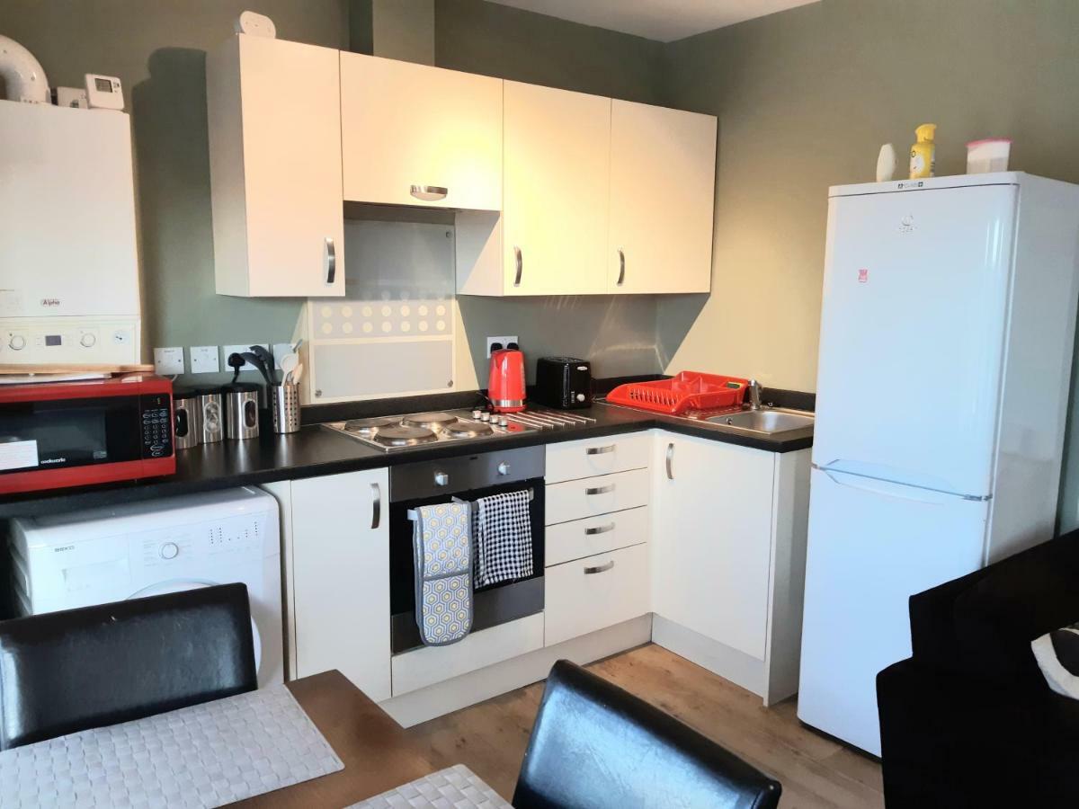Yarmouth Apartments, Street Permit Parking, Close To Everything, Beach, Pier, Free Wifi Грейт-Ярмут Экстерьер фото